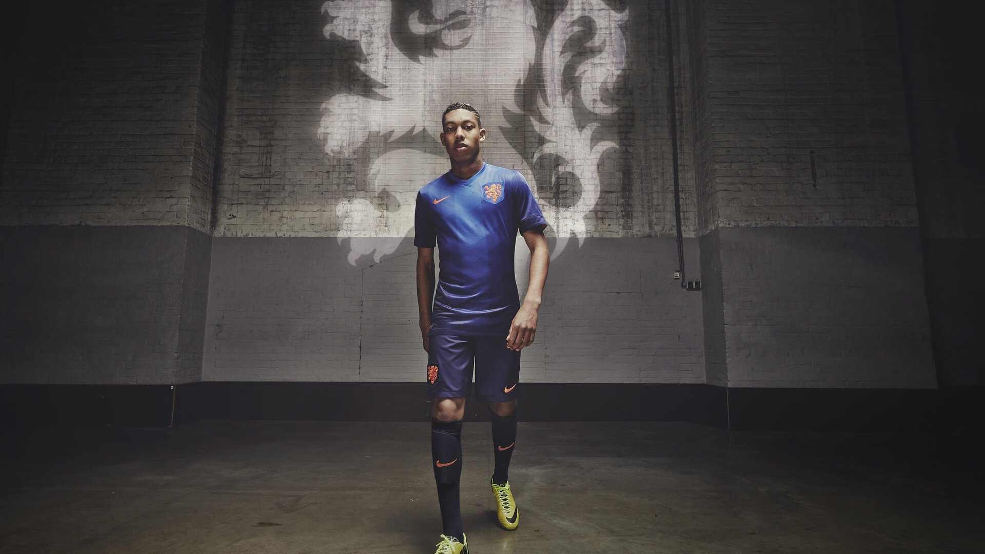 爱游戏中国官方网站平台-草根逆袭：从街头篮球到职业联盟的励志故事，街头篮球创始人